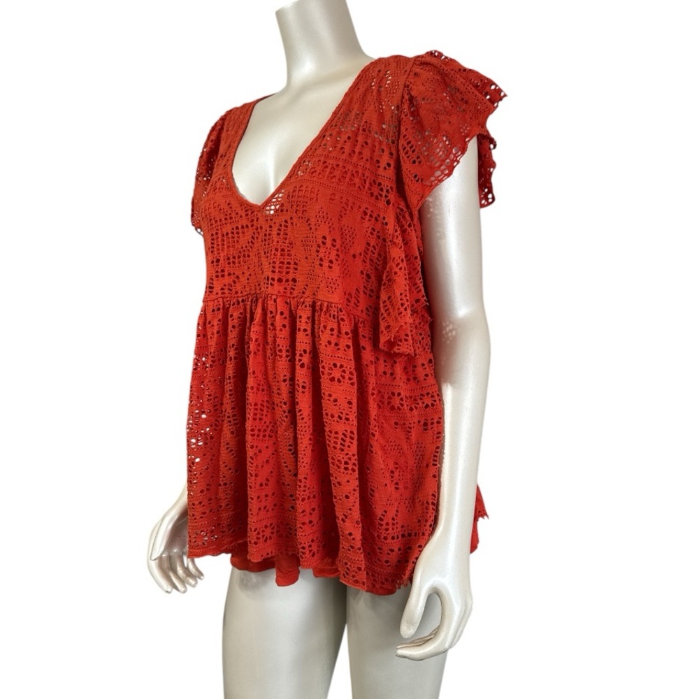 Free People Beach Eyelet Top With Cami - Picture 2 of 8